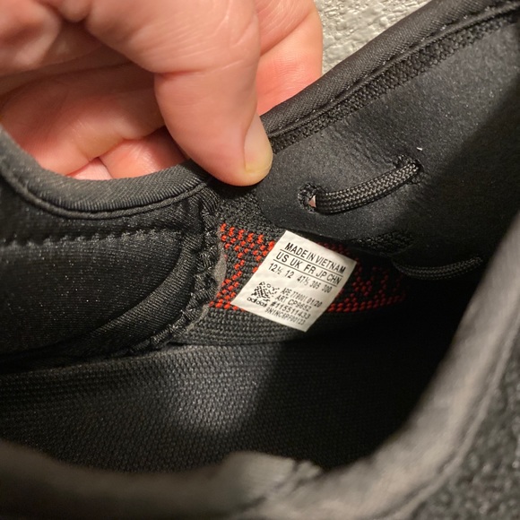 YEEZY Boost V2 Bred size 12.5 main image 8